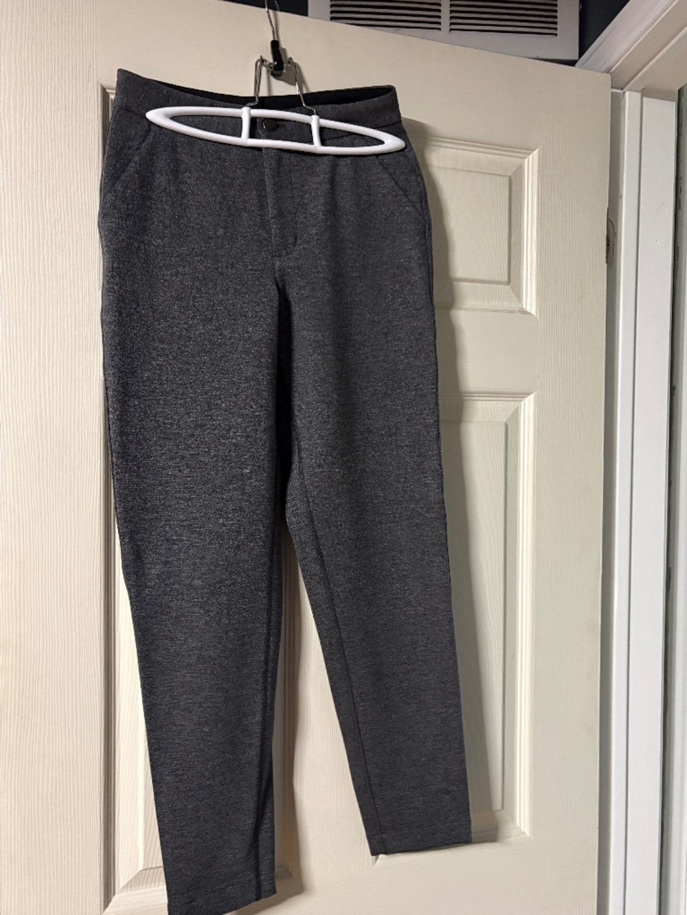 NWOT Lululemon trousers